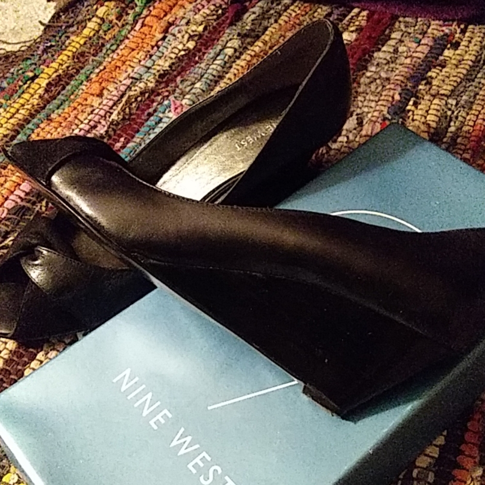 NINE WEST dress wedges